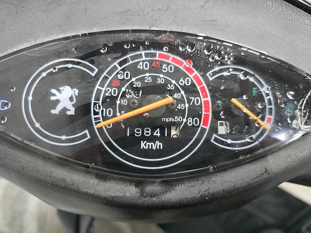 Peugeot - bromscooter - v-clic - 4t 45km uitvoering d374pk - afbeelding 7 van  7