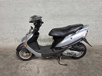 Peugeot - bromscooter - v-clic - 4t 45km uitvoering dbb86s - afbeelding 1 van  5