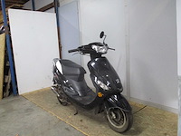 Peugeot - bromscooter - v-clic - scooter - afbeelding 5 van  9