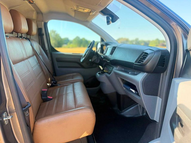 Peugeot - expert - 2.0 bluehdi 180 business - v-764-bj - bedrijfswagen - afbeelding 16 van  18