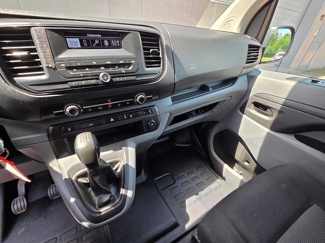 Peugeot - expert - 226c 1.6bluehdi95pro - 2017 - v-618-ds - afbeelding 11 van  26