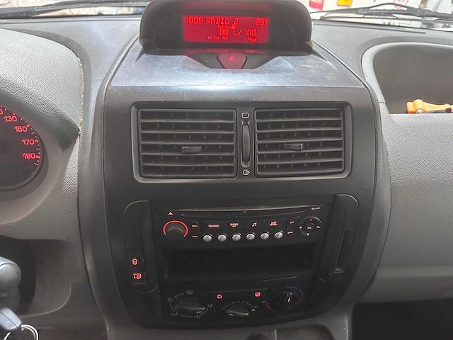 Peugeot - expert - 229 2.0 hdi l2h1 dcp+ - 5-vzd-14 - afbeelding 3 van  17