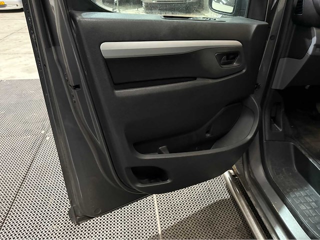 Peugeot - expert 2.0 177 pk - automaat - dubbel cabine - van - 2018 - afbeelding 23 van  25