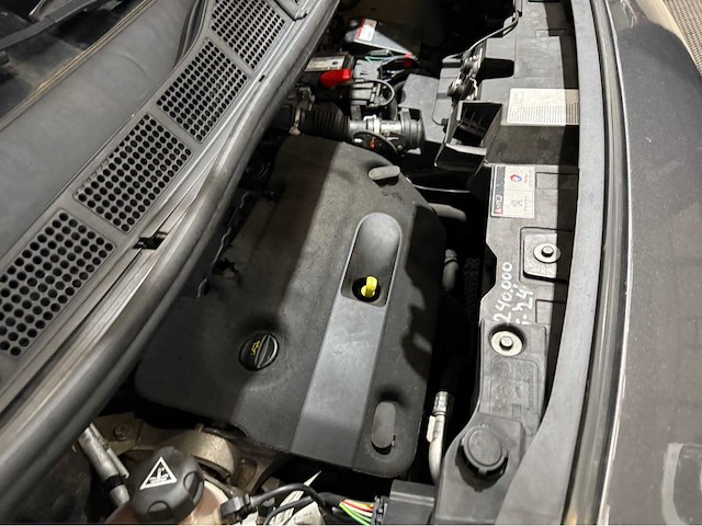 Peugeot - expert 2.0 177 pk - automaat - dubbel cabine - van - 2018 - afbeelding 13 van  25