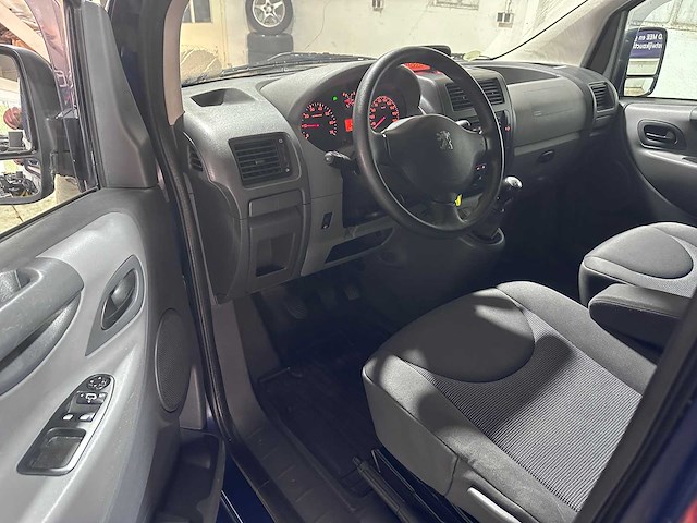 Peugeot - expert tepee - 2.0 xr l2 8p - 30-gzl-6- 2008 - afbeelding 7 van  8
