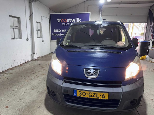 Peugeot - expert tepee - 2.0 xr l2 8p - 30-gzl-6- 2008 - afbeelding 13 van  15