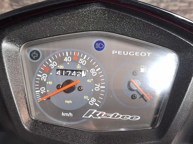 Peugeot - kisbee - 25km snorscooter - peugeot kisbee 25km snorscooter 4-takt - afbeelding 7 van  8