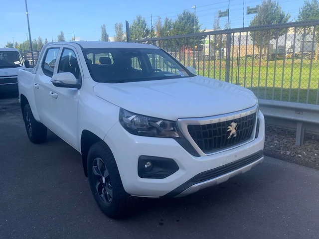 Peugeot - landtrek pickup benzine - bedrijfswagen - afbeelding 24 van  27