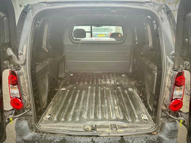 Peugeot - partner - 120 1.6 bluehdil1pro, v-462-ng - afbeelding 2 van  5