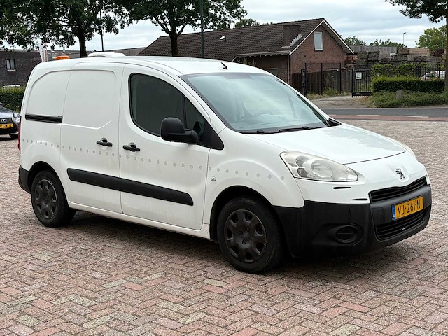 Peugeot - partner - 120 1.6ehdi l1xt pr+ - van - afbeelding 14 van  15