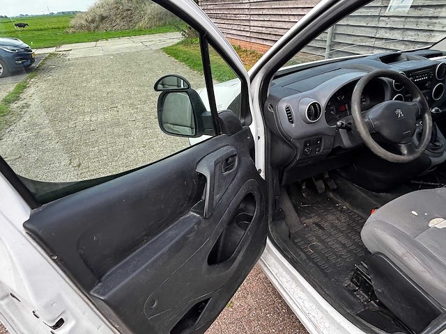 Peugeot - partner - 122 1.6 e-hdi l2 xr - van - afbeelding 10 van  14