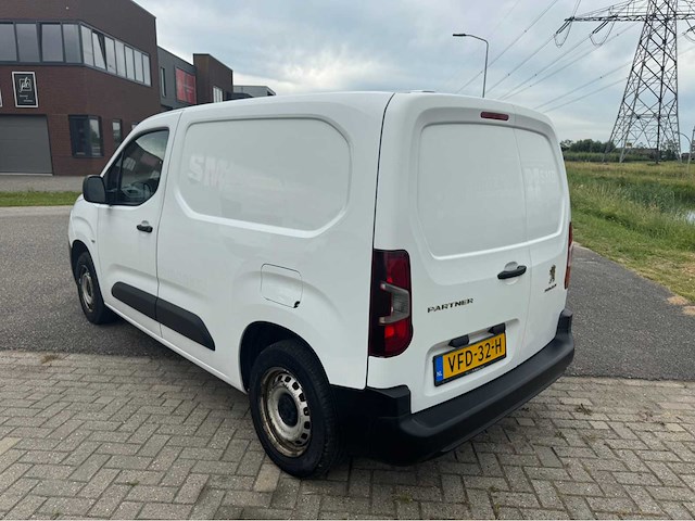 Peugeot - partner - 1.5 bluehdi premium - bedrijfswagen - afbeelding 14 van  17