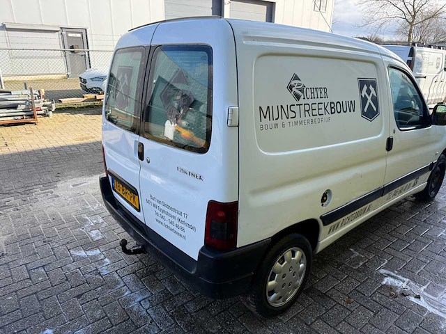 Peugeot - partner - 170c 1.9 d avantage - bouwjaar: 2004 18-br-pk - afbeelding 7 van  11