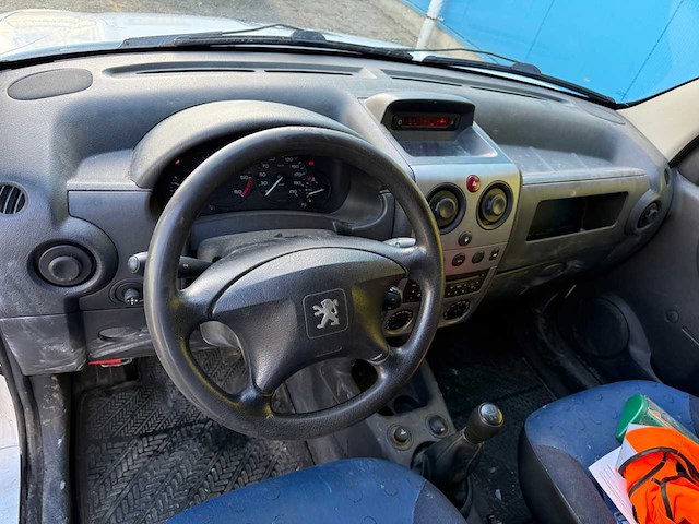 Peugeot - partner - 170c 1.9 d avantage - bouwjaar: 2004 18-br-pk - afbeelding 11 van  11