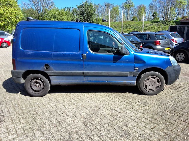 Peugeot - partner - 170c 2.0 hdi avant. - bedrijfswagen - afbeelding 4 van  4