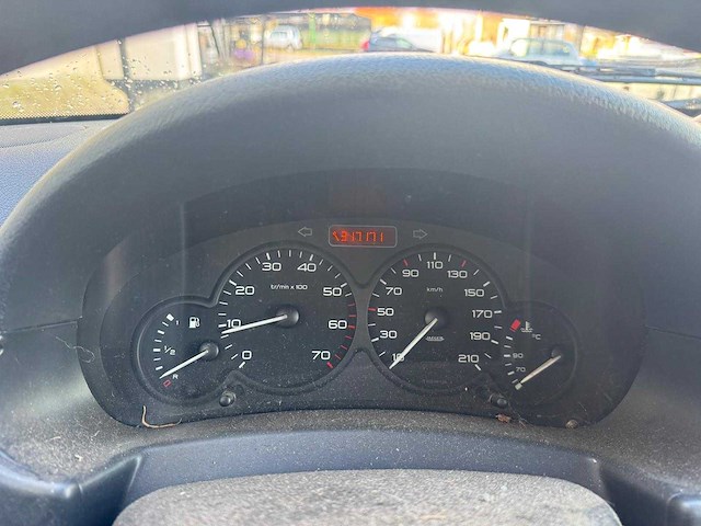 Peugeot - partner - 190c 1.6 hdi - personenauto - afbeelding 6 van  6