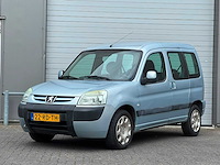 Peugeot - partner mpv - 1.6-16v xt - 2005 - 22-rd-th - personenauto - afbeelding 1 van  13