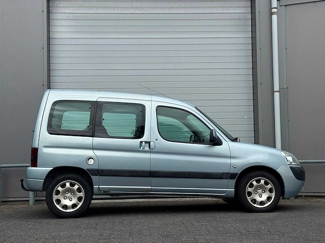 Peugeot - partner mpv - 1.6-16v xt - 2005 - 22-rd-th - personenauto - afbeelding 12 van  13