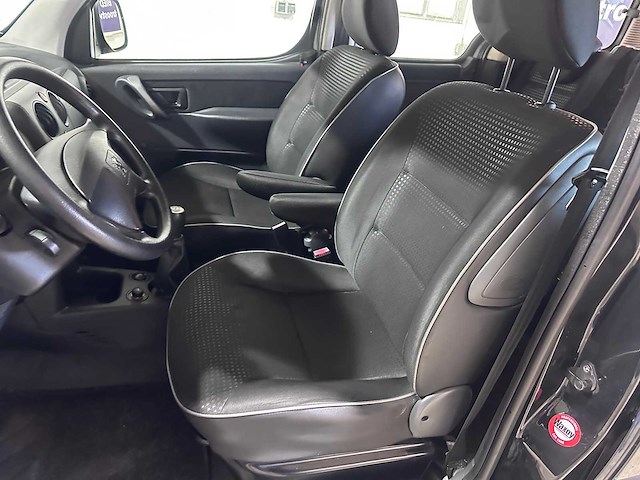 Peugeot - partner mpv - 1.6-16v xt - 72-zk-fh - afbeelding 5 van  19