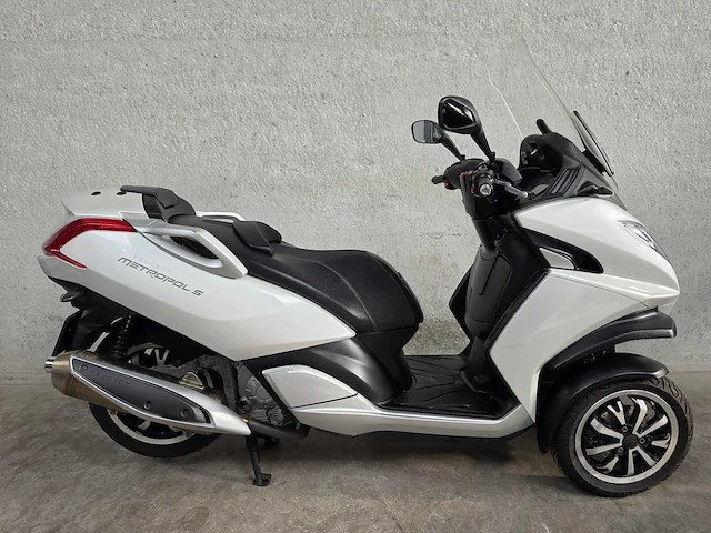 Peugeot - scooter - metropolis 400cc - autorijbewijs nn471n - afbeelding 2 van  7