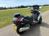 Peugeot - scooter - metropolis rs - 735km - h-014-vj - afbeelding 7 van  10