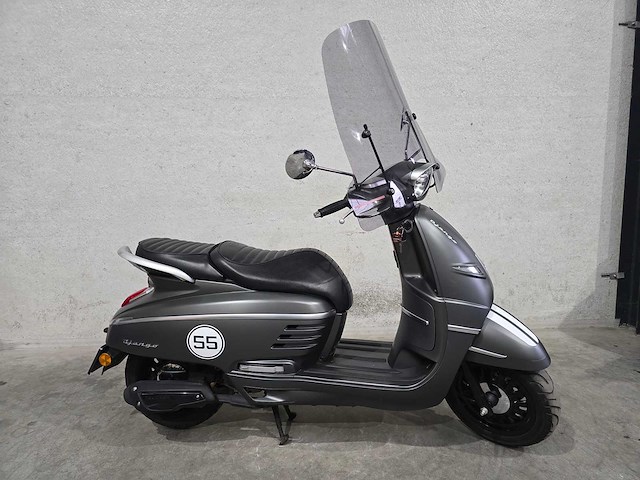 Peugeot - snorscooter - django - 4t 25km uitvoering fpk75k - afbeelding 2 van  7