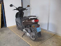 Peugeot - snorscooter - kisbee 4t - scooter - afbeelding 2 van  11
