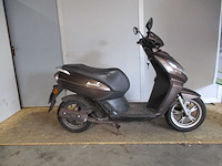 Peugeot - snorscooter - kisbee 4t - scooter - afbeelding 8 van  11