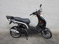 Peugeot - snorscooter - ludix one - 2t 25km uitvoering 97dfv9 - afbeelding 2 van  7