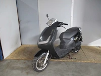 Peugeot - snorscooter - new viva city 2 takt!! - scooter - afbeelding 4 van  11