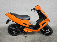 Peugeot - snorscooter - speedfight 2 - 2t 25km uitvoering fh358v - afbeelding 2 van  7