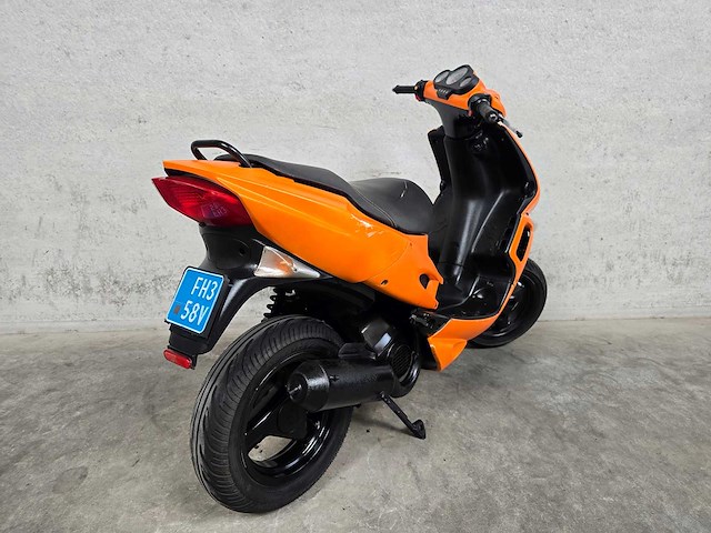 Peugeot - snorscooter - speedfight 2 - 2t 25km uitvoering fh358v - afbeelding 5 van  7