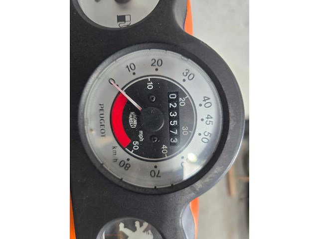 Peugeot - snorscooter - speedfight 2 - 2t 25km uitvoering fh358v - afbeelding 7 van  7