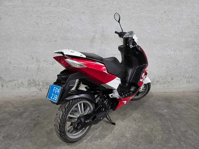 Peugeot - snorscooter - speedfight 3 - 4t 25km uitvoering f042jb - afbeelding 7 van  8