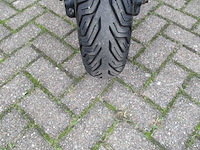 Peugeot - snorscooter - speedfight 4 2t dark - scooter - afbeelding 6 van  11