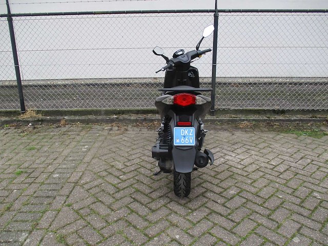 Peugeot - snorscooter - speedfight 4 2t dark - scooter - afbeelding 10 van  11