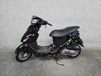Peugeot - snorscooter - v-click - 4t 25km uitvoering d030vs - afbeelding 1 van  7