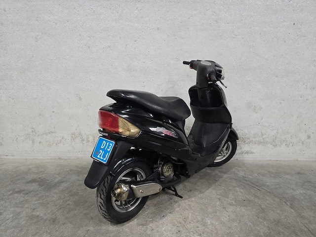 Peugeot - snorscooter - v-click - 4t 25km uitvoering d132lj - afbeelding 5 van  7