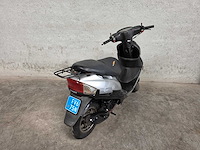 Peugeot - snorscooter - v-click - 4t 25km uitvoering fv675n - afbeelding 5 van  7