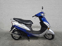 Peugeot - snorscooter - v-click - 4t 25km uitvoering fv947g - afbeelding 2 van  7