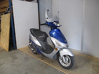 Peugeot - snorscooter - v-click - scooter - afbeelding 6 van  10