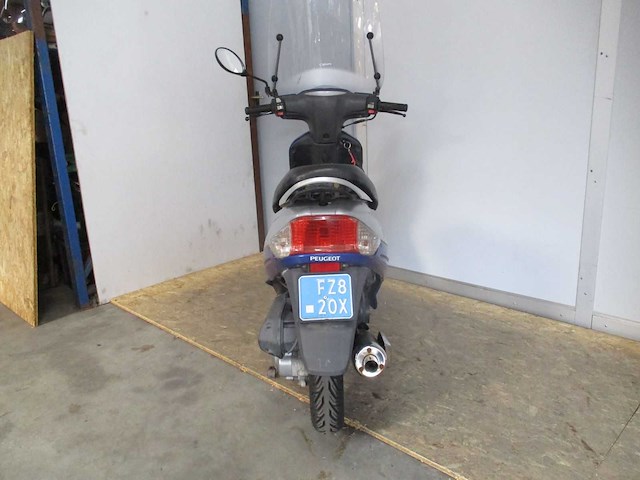 Peugeot - snorscooter - v-click - scooter - afbeelding 9 van  10