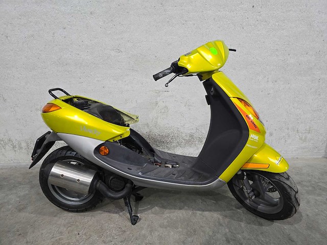 Peugeot - snorscooter - viva city - 2t 25km uitvoering 21fls5 - afbeelding 2 van  7