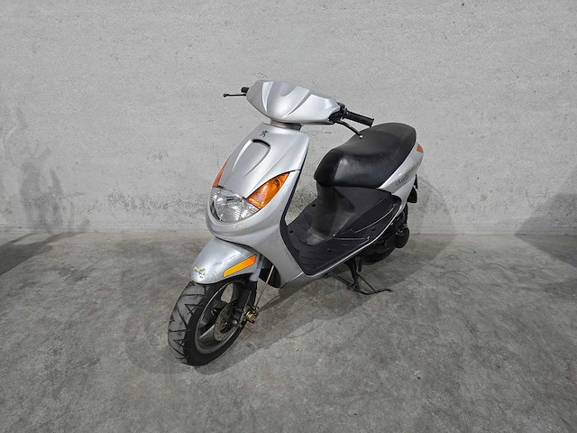 Peugeot - snorscooter - viva city - 2t 25km uitvoering 28dtj8 - afbeelding 3 van  7