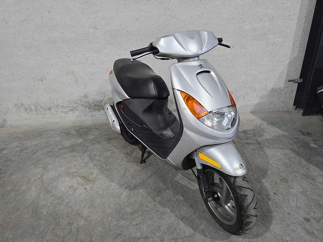Peugeot - snorscooter - viva city - 2t 25km uitvoering 28dtj8 - afbeelding 4 van  7