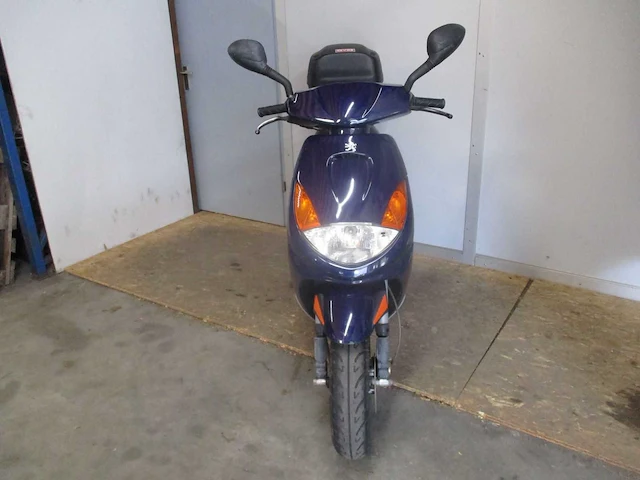 Peugeot - snorscooter - viva city oldtimer 2 takt - scooter - afbeelding 7 van  11