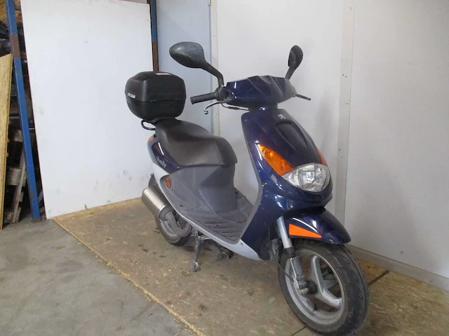 Peugeot - snorscooter - viva city oldtimer 2 takt - scooter - afbeelding 9 van  11