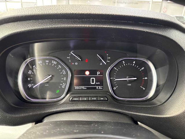 Peugeot - traveller - 2.0 bluehdi busl.s&s - automaat - 9 persoonsauto - afbeelding 17 van  17