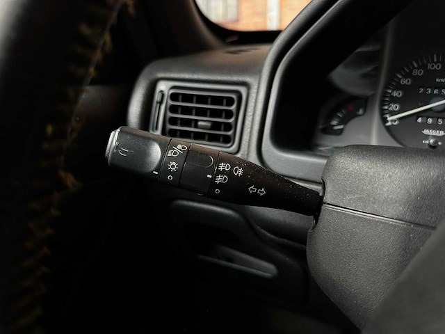 Peugeot 106 gti 1*nfx 1.6-16v sport 118pk 1996 (origineel-nl), pt-fr-96 - afbeelding 26 van  39