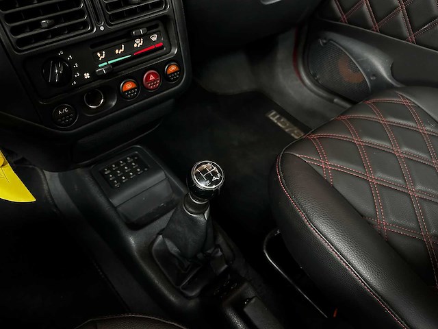 Peugeot 106 gti 1*nfx 1.6-16v sport 118pk 1996 (origineel-nl), pt-fr-96 - afbeelding 12 van  39